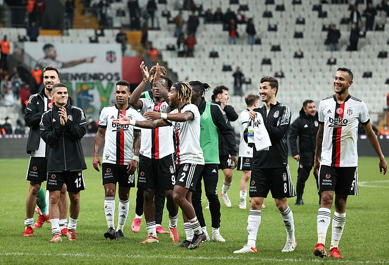 BEŞİKTAŞ HABERLERİ: Beşiktaş’ın gözü savunma oyuncularında! Sergen Yalçın...Spor haberleri