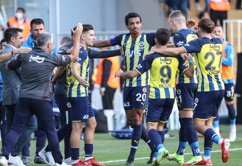 FENERBAHÇE HABERLERİ - Fenerbahçe’ye Vitor Pereira imzası! İlk 8 haftada...