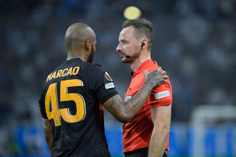 Son dakika spor haberi: Galatasaray’da Marcao gün sayıyor! Beşiktaş maçında...