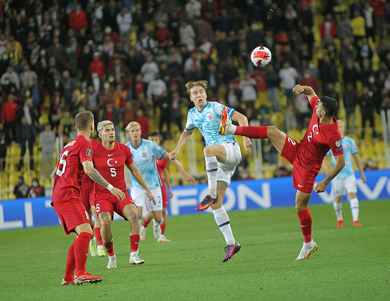 Son dakika spor haberi: Ahmet Çakar Türkiye-Norveç maçını değerlendirdi!