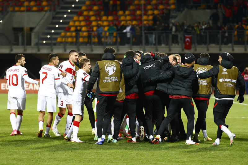 Spor yazarları Letonya - Türkiye maçı sonrası flaş değerlendirmelerde bulundu