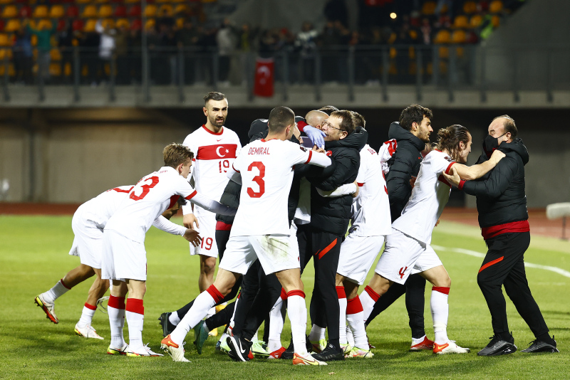 Spor yazarları Letonya - Türkiye maçı sonrası flaş değerlendirmelerde bulundu