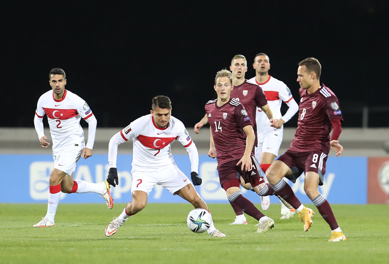 Spor yazarları Letonya - Türkiye maçı sonrası flaş değerlendirmelerde bulundu