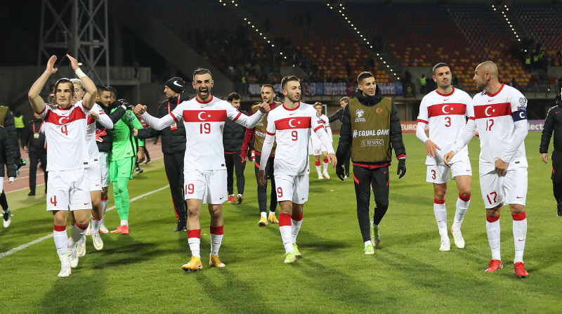 Spor yazarları Letonya - Türkiye maçı sonrası flaş değerlendirmelerde bulundu