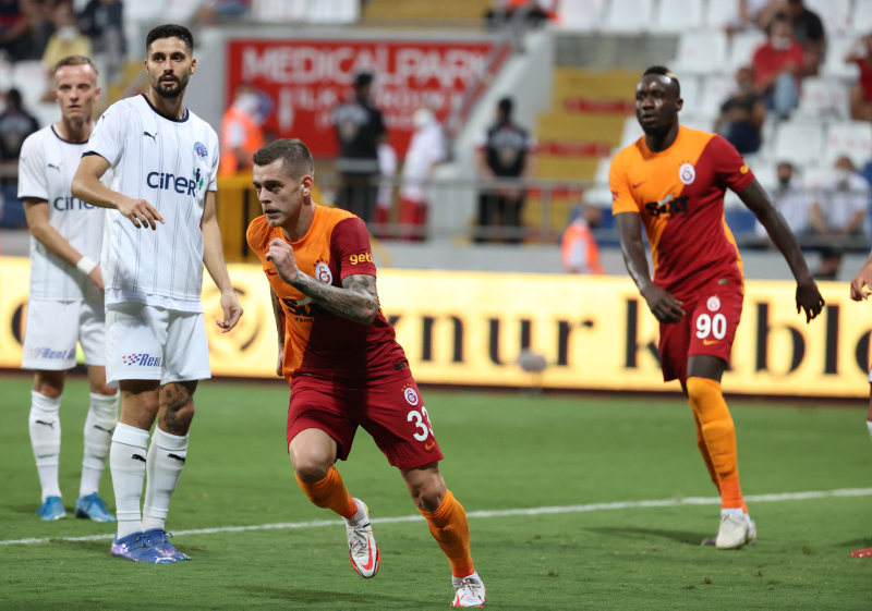 GALATASARAY HABERLERİ- Galatasaray’da Alexandru Cicaldau’dan flaş açıklamalar! Bir taraftar yanıma geldi ve...
