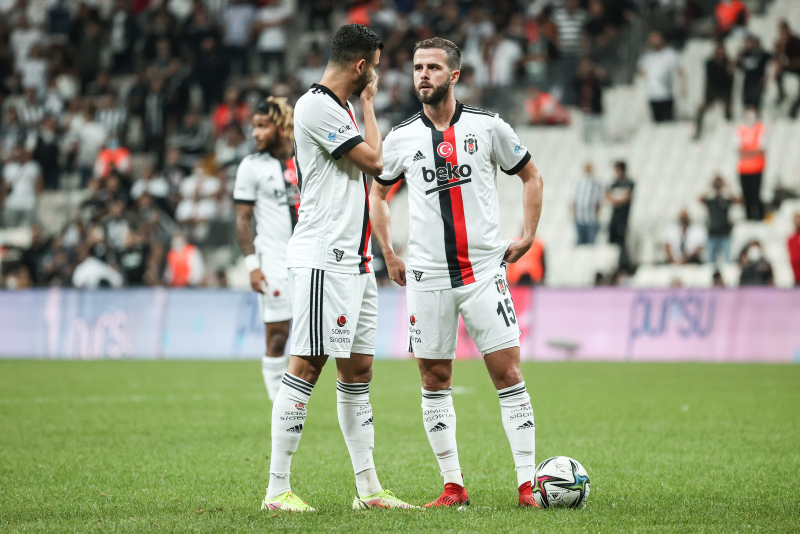 Son dakika transfer haberi: Beşiktaş’ta Miralem Pjanic için flaş iddia! Yeni adresi...