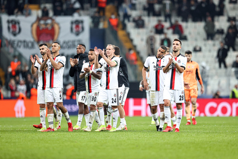 BEŞİKTAŞ HABERLERİ - Spor yazarlarından Beşiktaş - Sporting Lizbon maçı çarpıcı sözler! İki metreye pas veremiyor