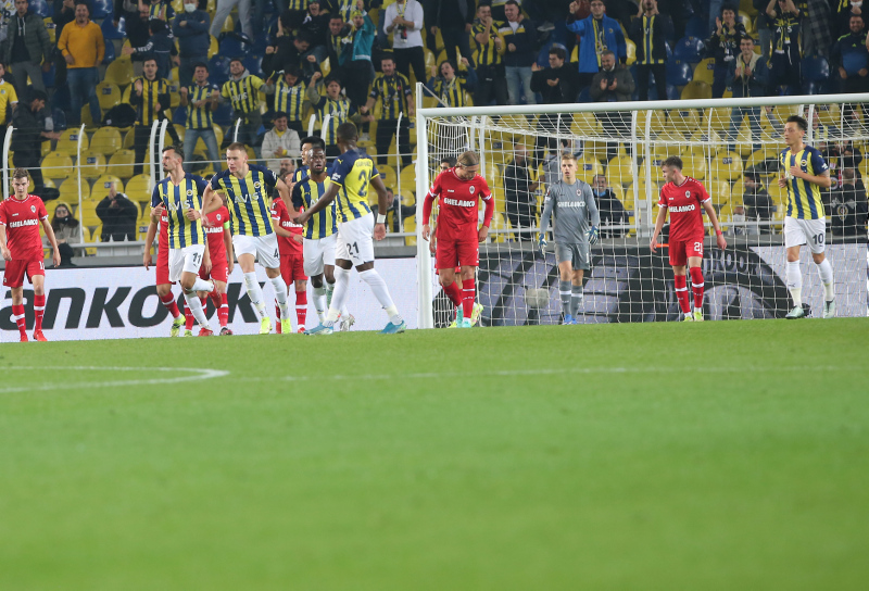 FENERBAHÇE HABERLERİ - Fenerbahçe - Antwerp maçı sonrası dikkat çeken sözler! Bu futbol devam ederse...