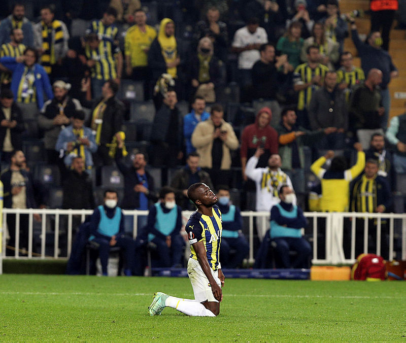 FENERBAHÇE HABERLERİ - Fenerbahçe - Antwerp maçı Belçika’da gündem oldu! İşte atılan manşetler