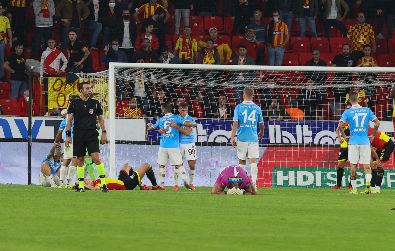TRABZONSPOR HABERLERİ - Spor yazarları Göztepe-Trabzonspor maçını değerlendirdi