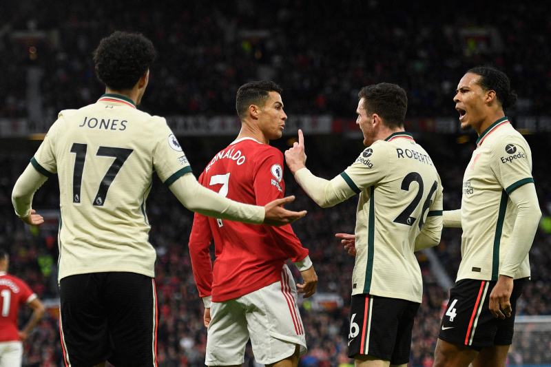 Manchester United-Liverpool maçında Mohamed Salah tarihe geçti! Cristiano Ronaldo...