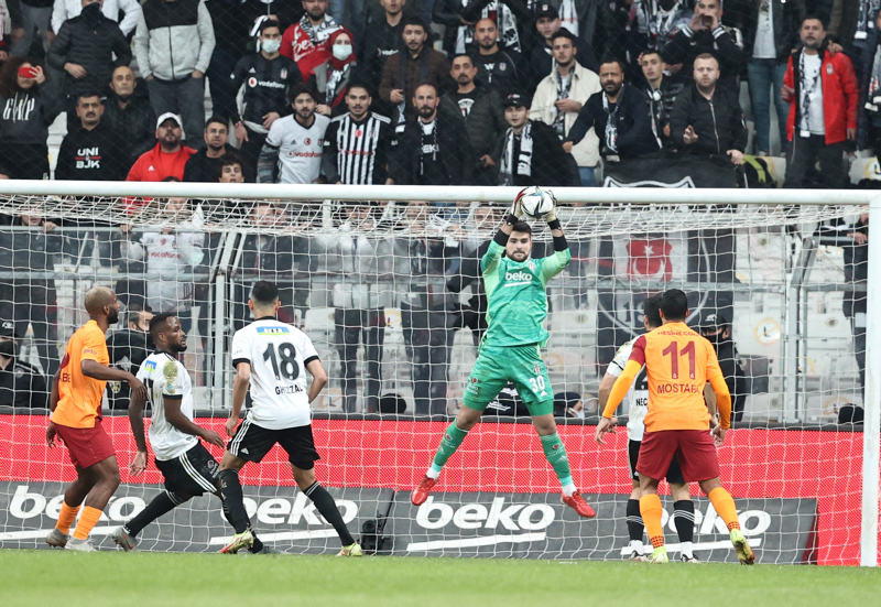 Usta isimden çarpıcı Beşiktaş - Galatasaray derbisi yorumu! Gol öncesi...