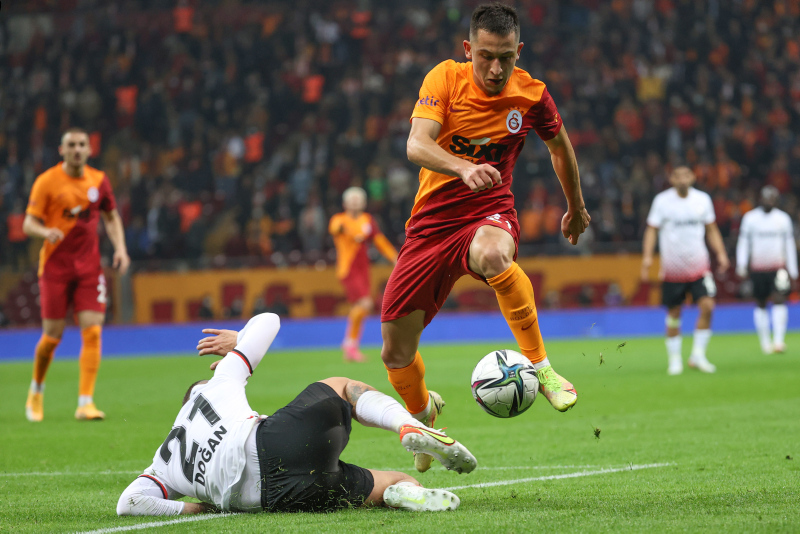 GALATASARAY HABERLERİ: Galatasaray’da Wesley Sneijder’den sonra bir ilk! Morutan...