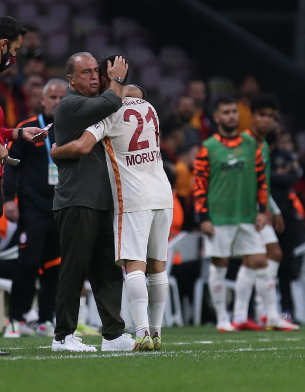 GALATASARAY HABERLERİ: Galatasaray’da Wesley Sneijder’den sonra bir ilk! Morutan...