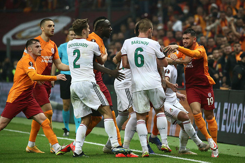 GALATASARAY HABERLERİ - Galatasaray - Lokomotiv Moskova maçında kural hatası iddiası! Maç tekrar edilecek mi?