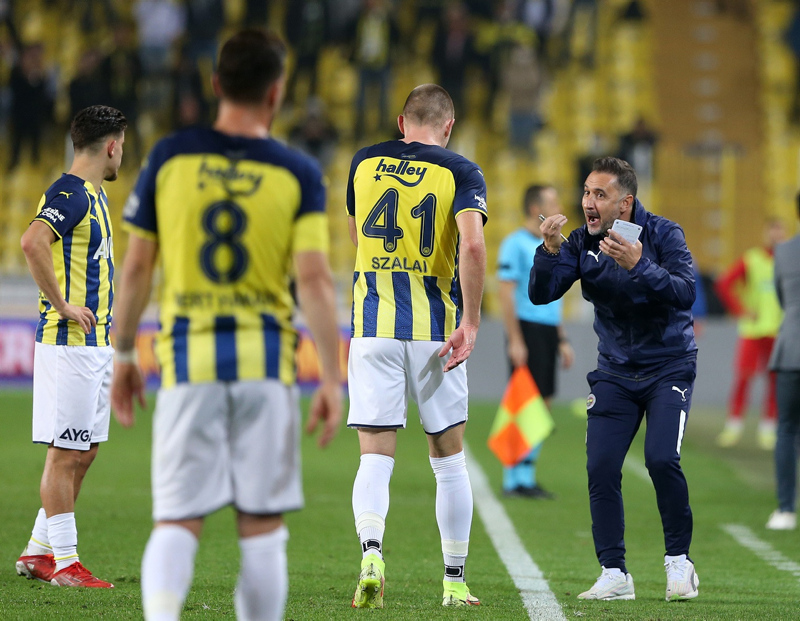 FENERBAHÇE HABERLERİ - Usta yazarlar Fenerbahçe-Kayserispor maçını değerlendirdi!