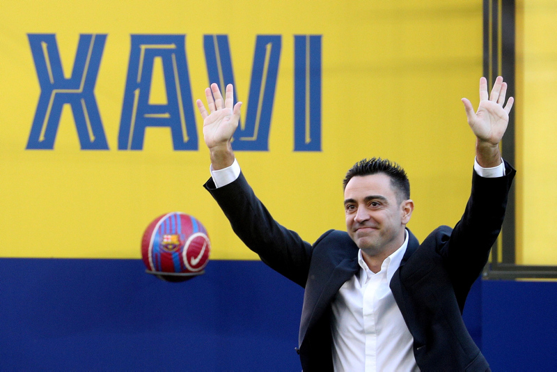 Barcelona’da Xavi Hernandez kuralları! İmzayı attı yürürlüğe koydu