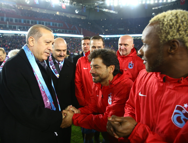 TRABZONSPOR HABERLERİ - Trabzonspor’un efsane futbolcularından Yattara’dan Mesut Özil sözleri!