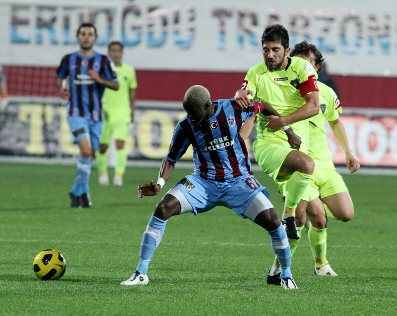 TRABZONSPOR HABERLERİ - Trabzonspor’un efsane futbolcularından Yattara’dan Mesut Özil sözleri!