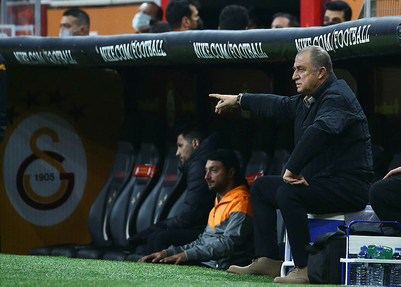 Son dakika spor haberi: Galatasaray-Fenerbahçe derbisinde bir ilk! Fatih Terim ve Vitor Pereira...
