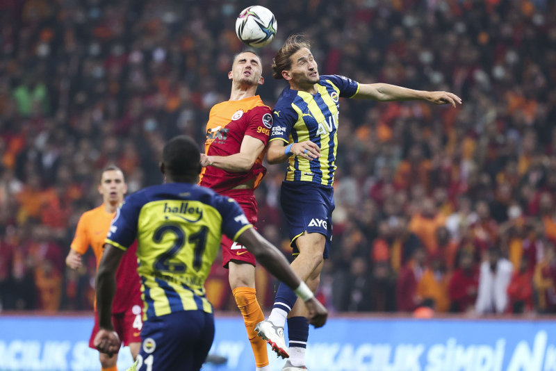 Usta yazar Ömer Üründül Galatasaray - Fenerbahçe derbisini değerlendirdi!