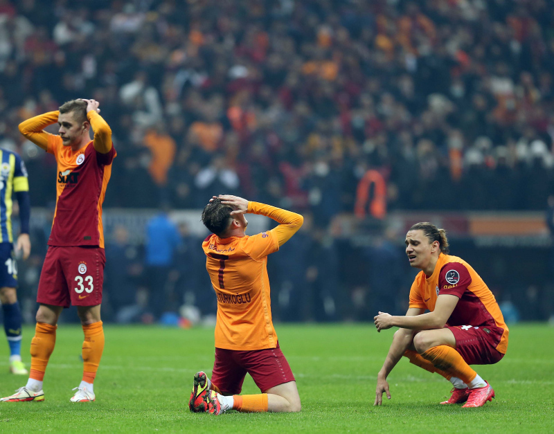 SON DAKİKA SPOR HABERİ: Spor yazarları Galatasaray-Fenerbahçe derbisini değerlendirdi!