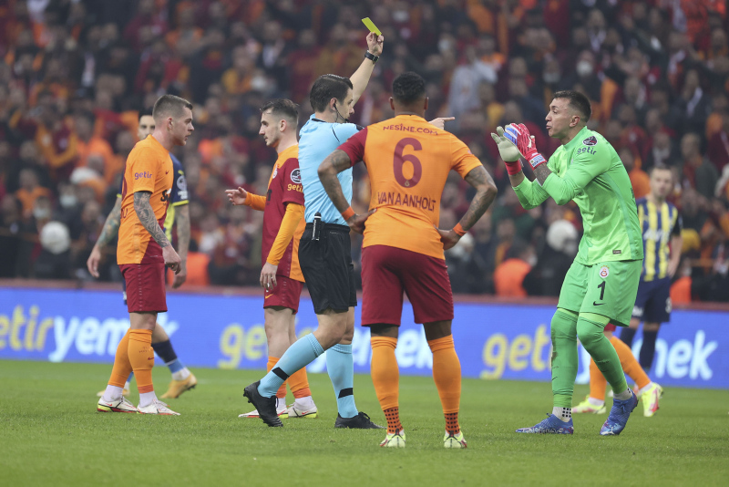 SON DAKİKA SPOR HABERİ: Spor yazarları Galatasaray-Fenerbahçe derbisini değerlendirdi!