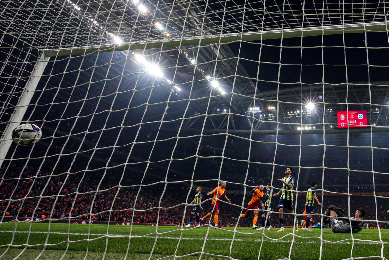 SON DAKİKA SPOR HABERİ: Spor yazarları Galatasaray-Fenerbahçe derbisini değerlendirdi!