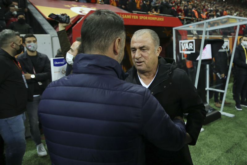 SON DAKİKA SPOR HABERİ: Spor yazarları Galatasaray-Fenerbahçe derbisini değerlendirdi!