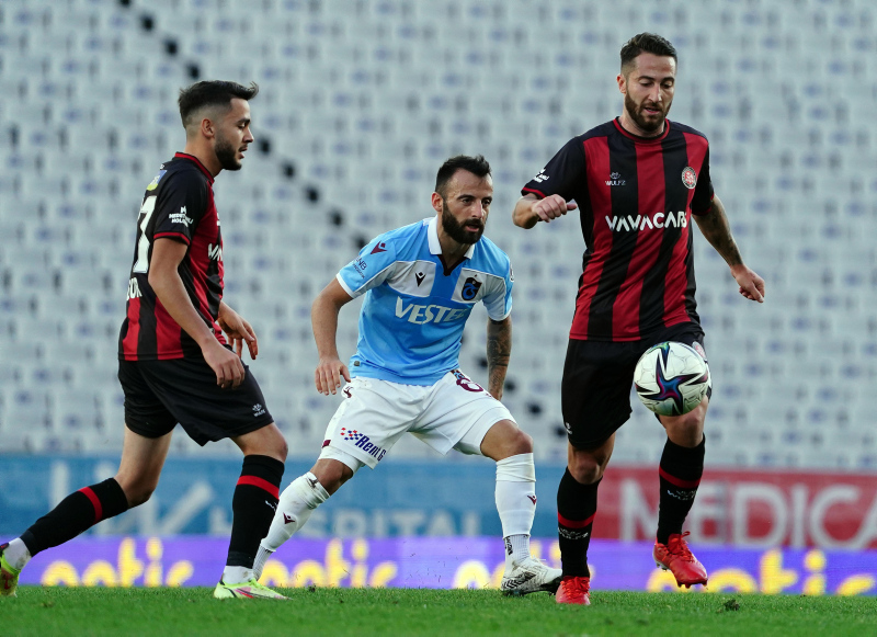 TRABZONSPOR HABERLERİ - Usta yazarlar Fatih Karagümrük-Trabzonspor maçını yorumladı!