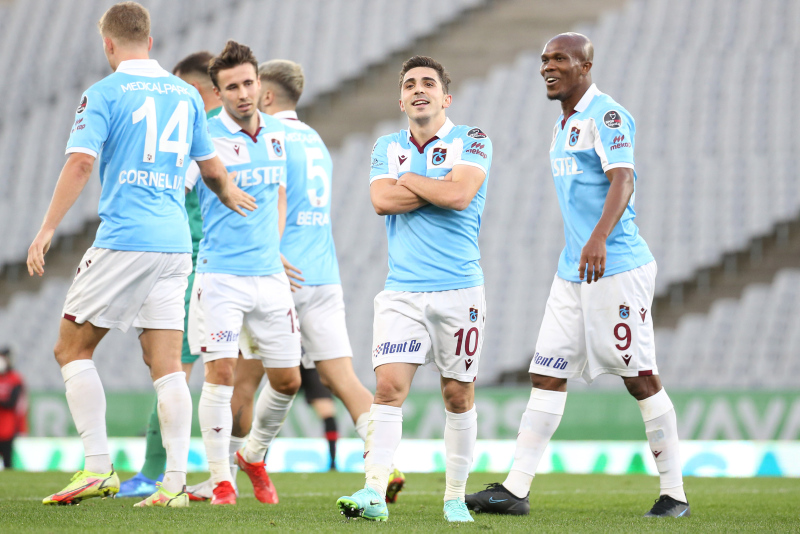 TRABZONSPOR HABERLERİ - Usta yazarlar Fatih Karagümrük-Trabzonspor maçını yorumladı!