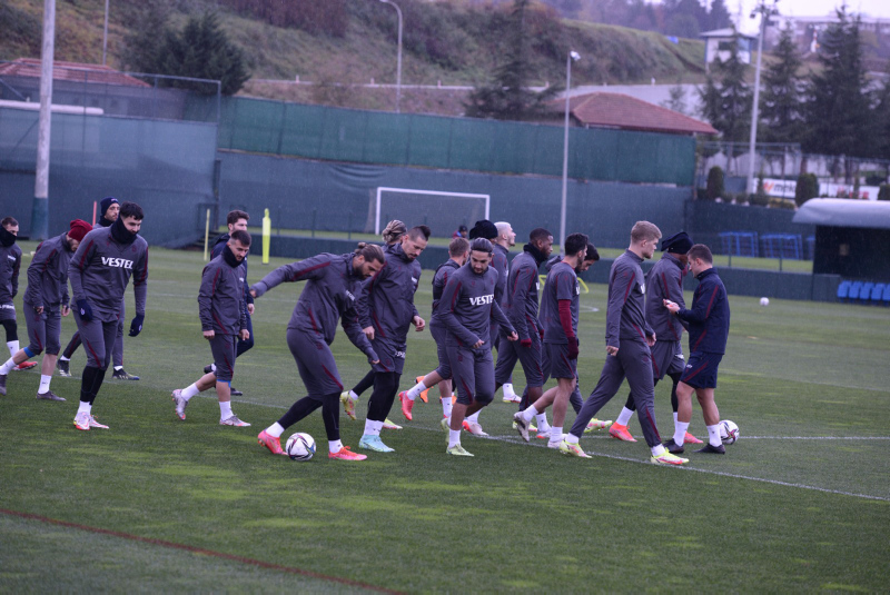 Süper Lig lideri Trabzonspor sahasında Adana Demirspor’u konuk edecek! İşte Trabzonspor - Adana Demirspor maçı muhtemel 11’leri...