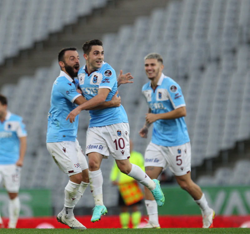 Süper Lig lideri Trabzonspor sahasında Adana Demirspor’u konuk edecek! İşte Trabzonspor - Adana Demirspor maçı muhtemel 11’leri...