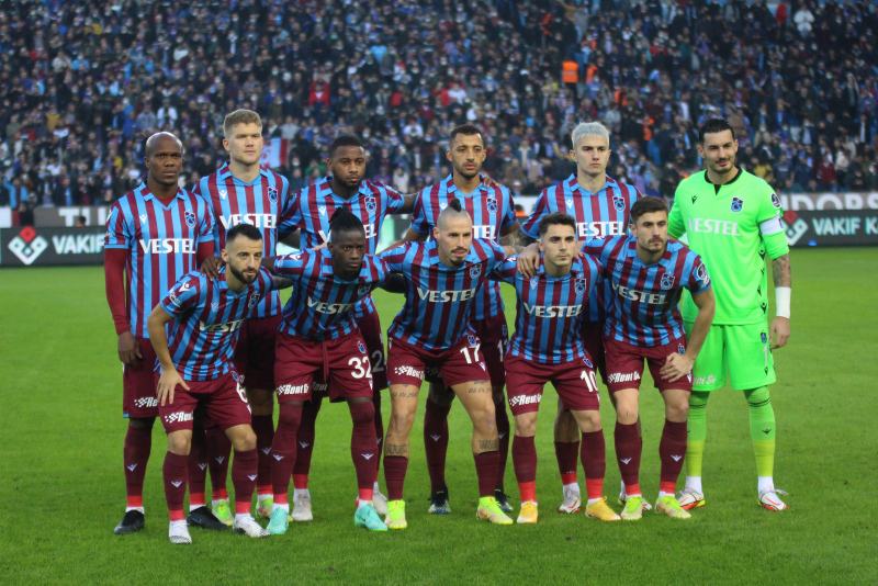 Spor yazarları Trabzonspor - Adana Demirspor maçını yorumladı! Öyle bir bütünlük var ki...
