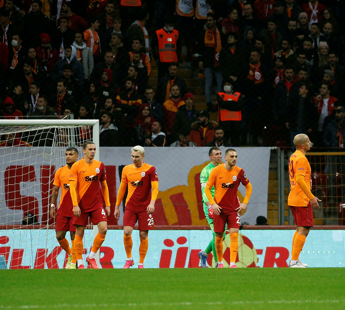 GALATASARAY HABERİ: Yönetimden sürpriz karar! Fatih Terim...