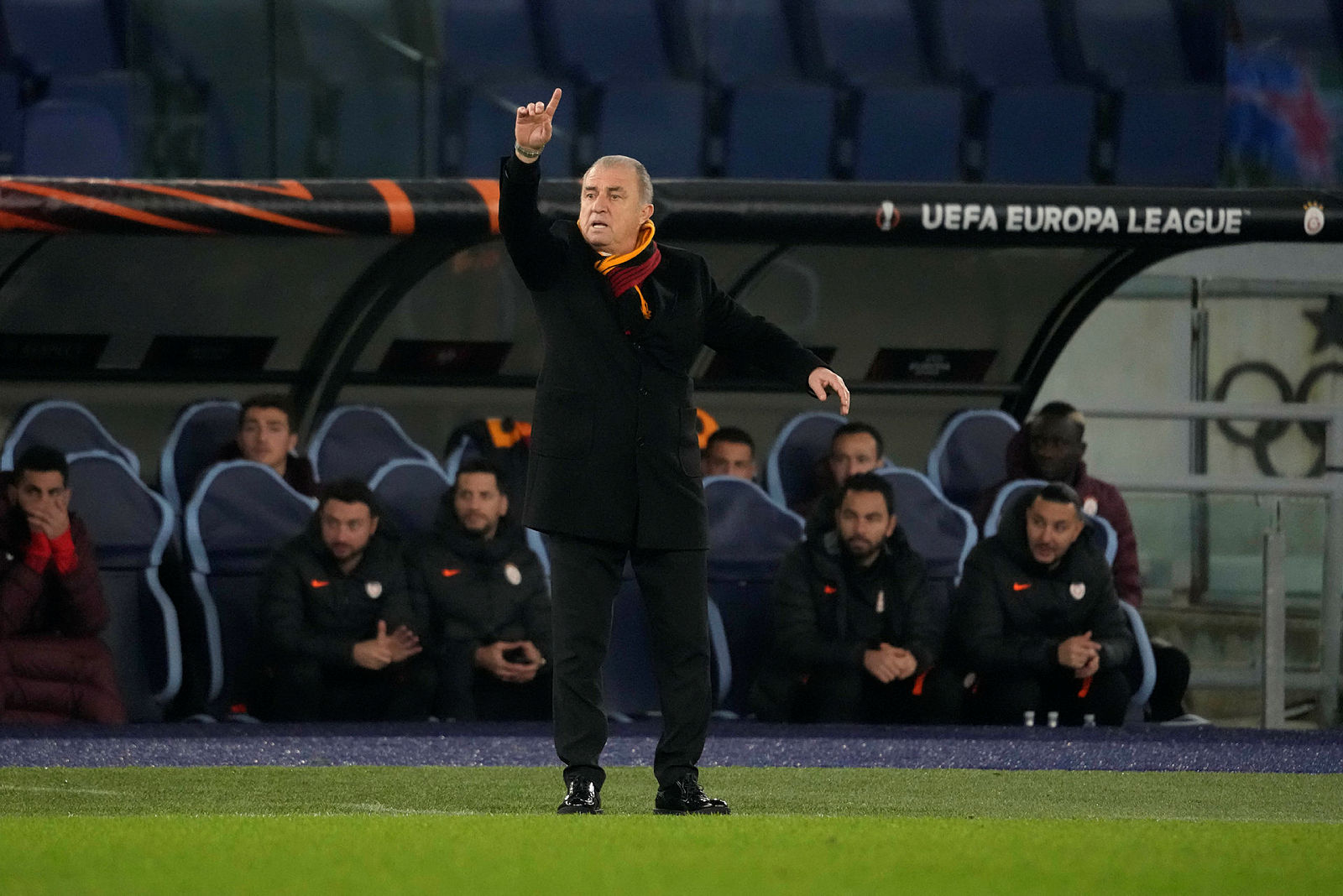 GALATASARAY HABERİ: Yönetimden sürpriz karar! Fatih Terim...