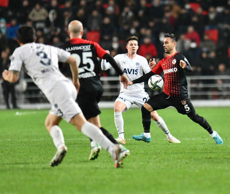 FENERBAHÇE HABERLERİ - Spor yazarları Gaziantep FK-Fenerbahçe maçını değerlendirdi