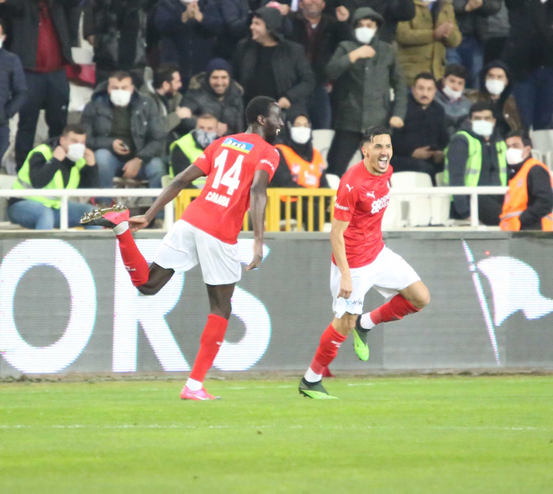 GALATASARAY HABERLERİ - Spor yazarları Sivasspor-Galatasaray maçını değerlendirdi