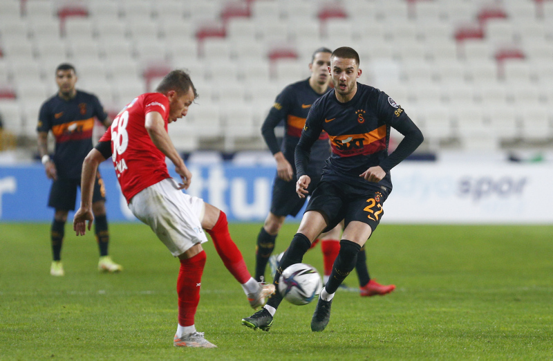 GALATASARAY HABERLERİ - Ahmet Çakar’dan Sivasspor - Galatasaray maçı sonrası çarpıcı sözler! VAR ne iş yapar?