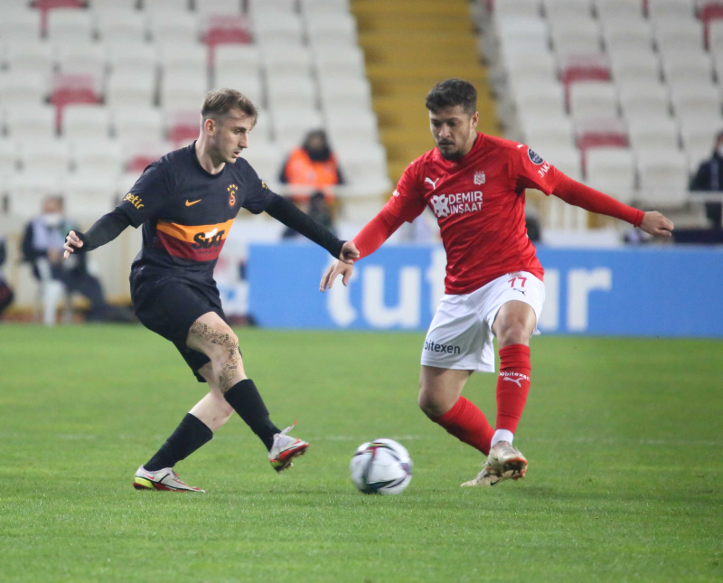 GALATASARAY HABERLERİ - Ahmet Çakar’dan Sivasspor - Galatasaray maçı sonrası çarpıcı sözler! VAR ne iş yapar?