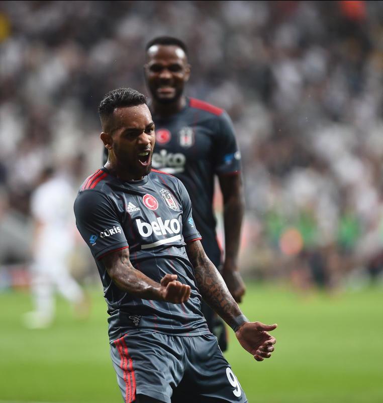 Fenerbahçe - Beşiktaş derbisi öncesi Alex Teixeira’dan haber var!