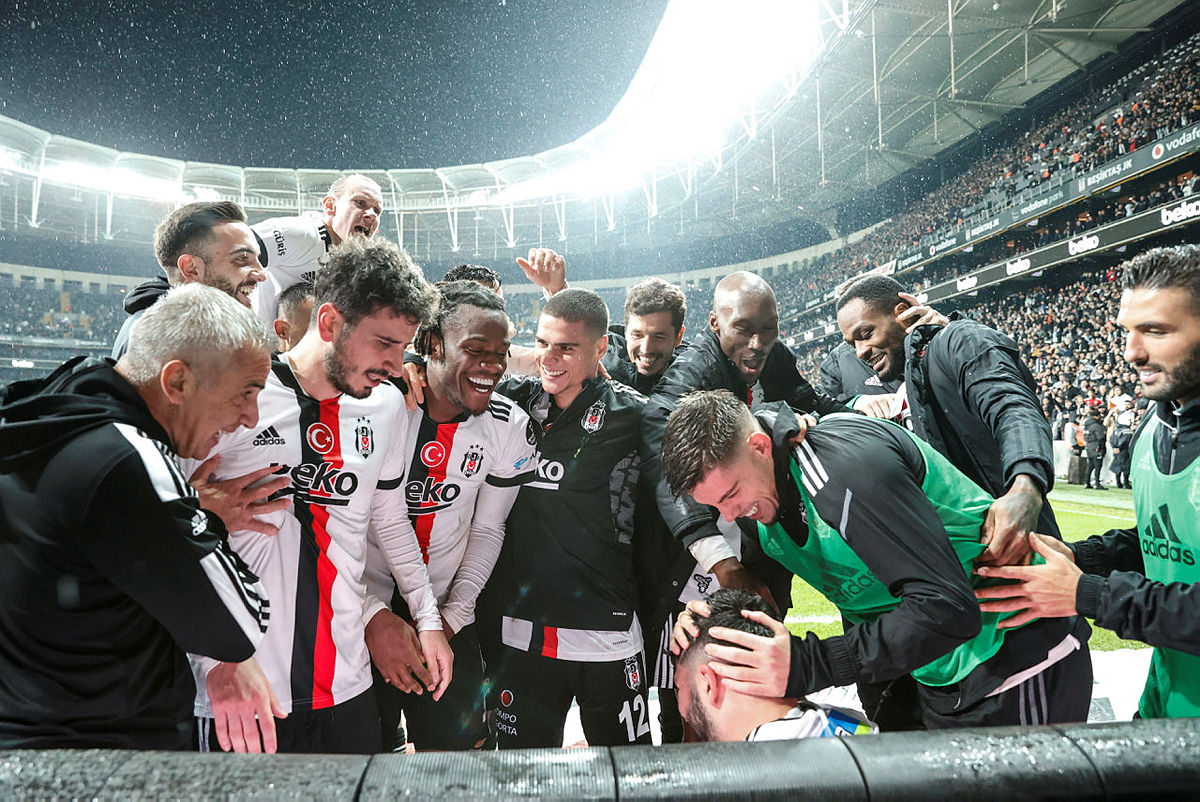Fenerbahçe - Beşiktaş derbisi öncesi Alex Teixeira’dan haber var!