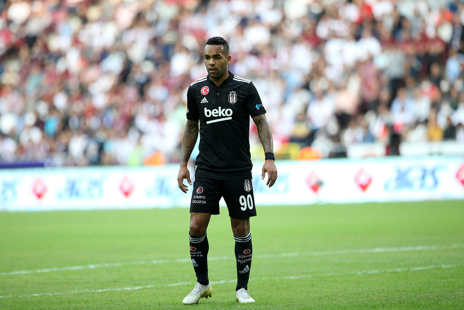Fenerbahçe - Beşiktaş derbisi öncesi Alex Teixeira’dan haber var!