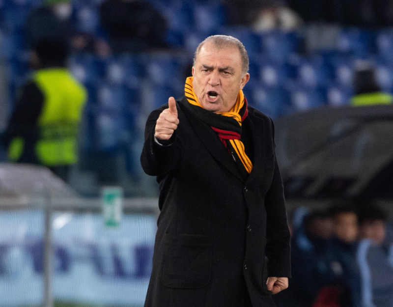GALATASARAY HABERLERİ: Fatih Terim’den Zorbay Küçük’e flaş sözler! Yanına kar bırakmayacağız