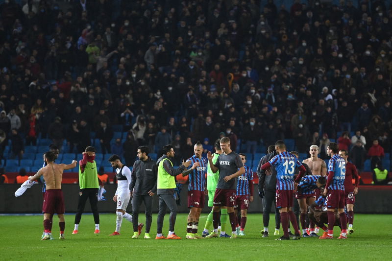 Fırtına İzmir deplasmanında! İşte Trabzonspor’un Altay maçı maçı muhtemel 11’i...