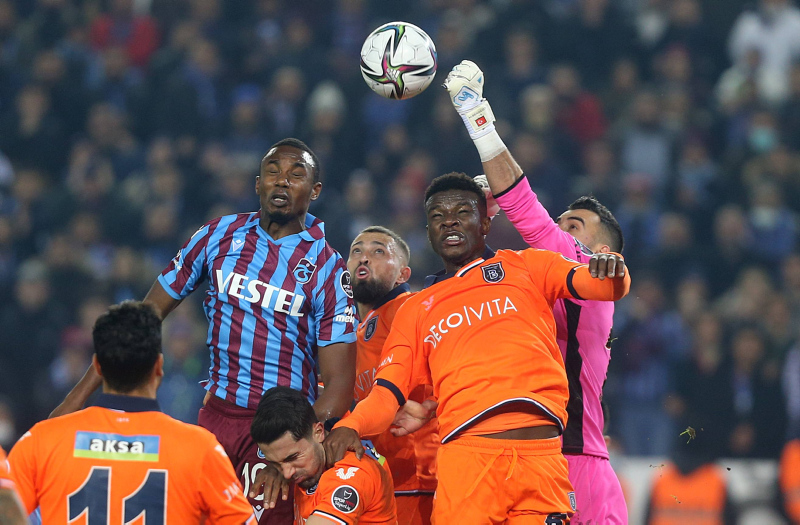 TRABZONSPOR HABERLERİ - Spor yazarları Trabzonspor - Başakşehir maçını böyle değerlendirdi!