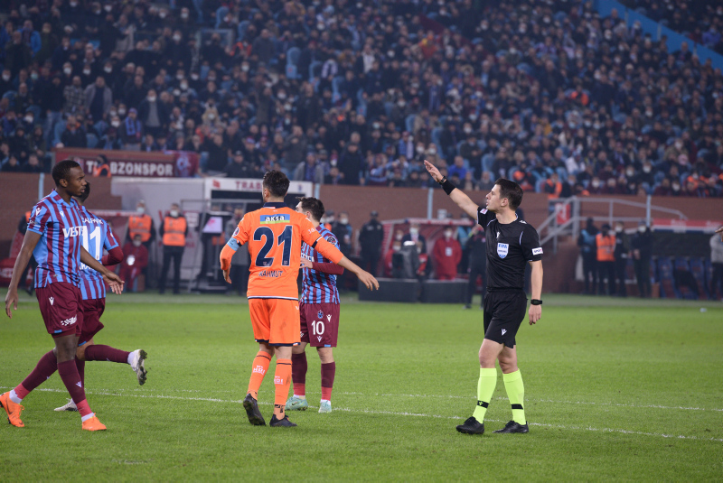 TRABZONSPOR HABERLERİ - Spor yazarları Trabzonspor - Başakşehir maçını böyle değerlendirdi!