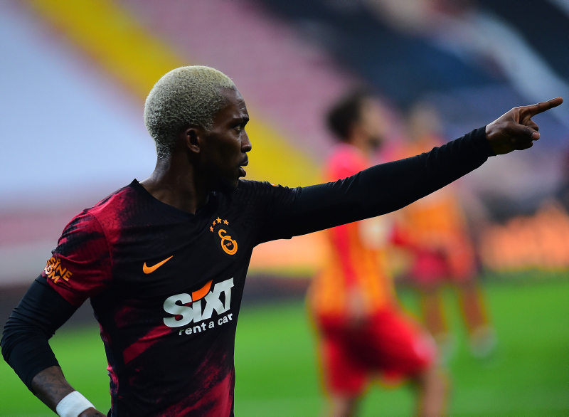 GALATASARAY TRANSFER HABERLERİ: Cimbom’da rota yeniden Henry Onyekuru! Teklif sunuldu