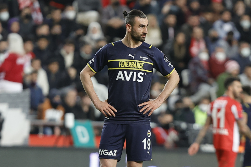 FENERBAHÇE HABERLERİ - Spor yazarları Antalyaspor - Fenerbahçe maçını bu sözlerle değerlendirdi