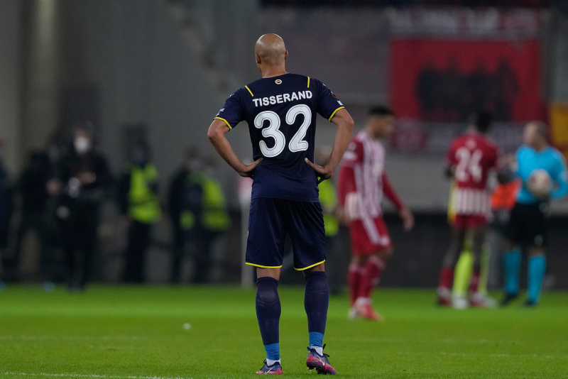 Fenerbahçe’de Tisserand’a talip çıktı!